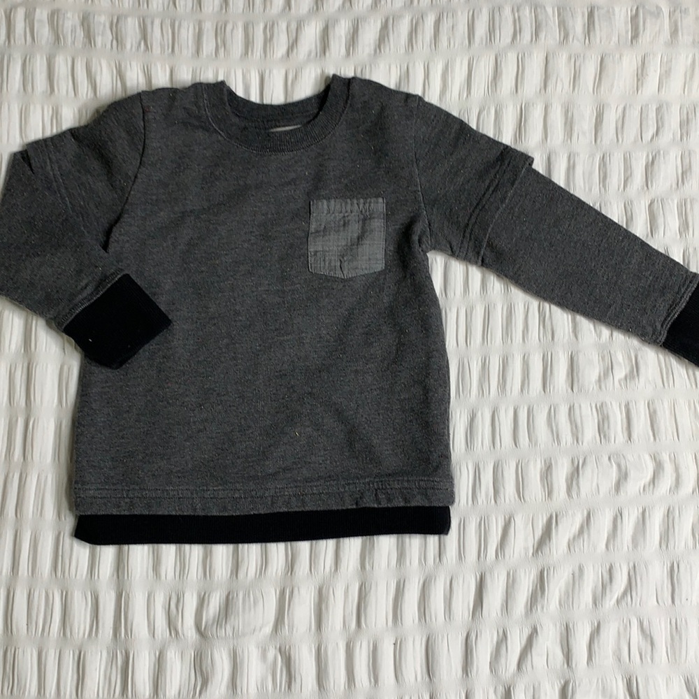 Charcoal grey/black pullover